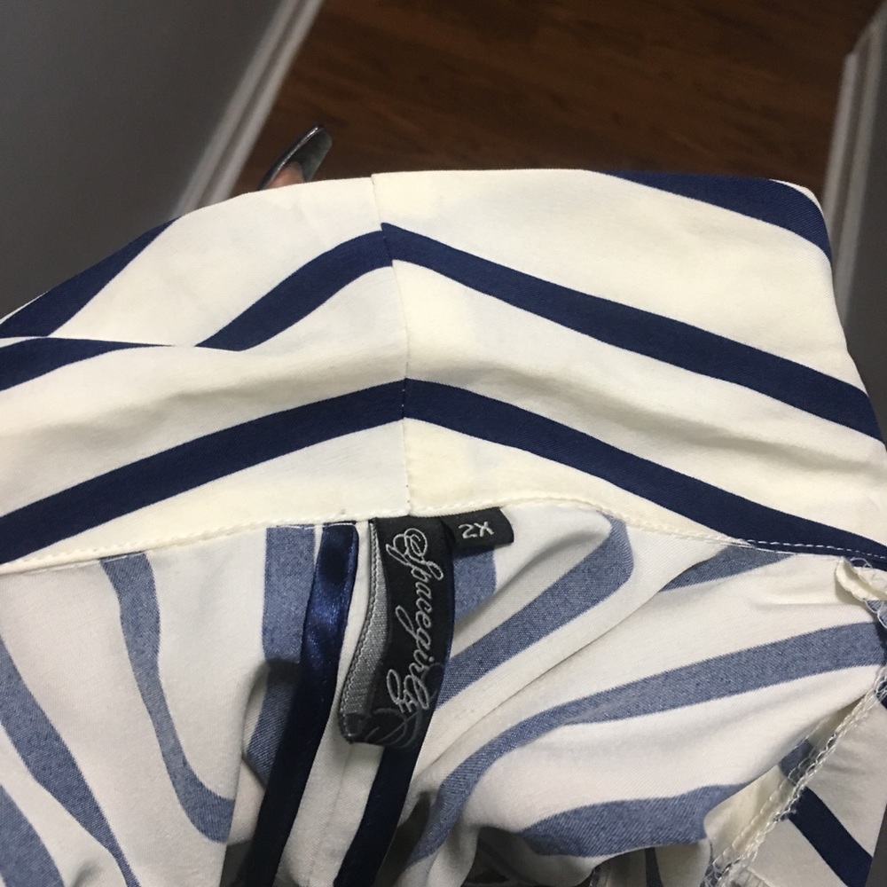 Blazer - Picture 6 of 8